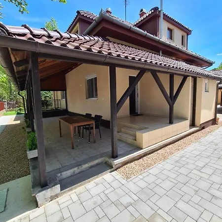 Tancsics Vendeghaz Konukevi Siofok