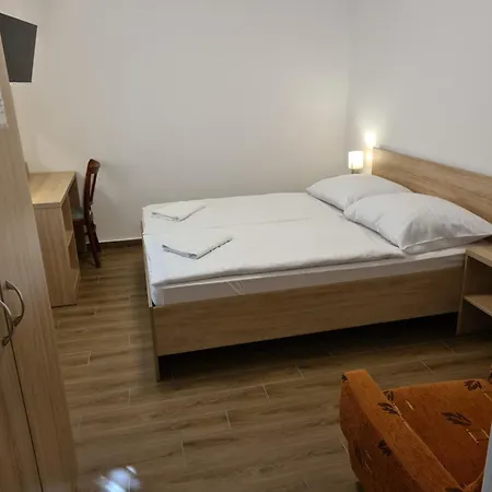 Tancsics Vendeghaz Guest house *