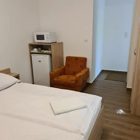 Tancsics Vendeghaz Guest house Siofok