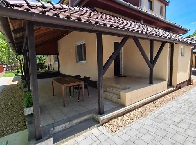 Tancsics Vendeghaz Penzion Siófok