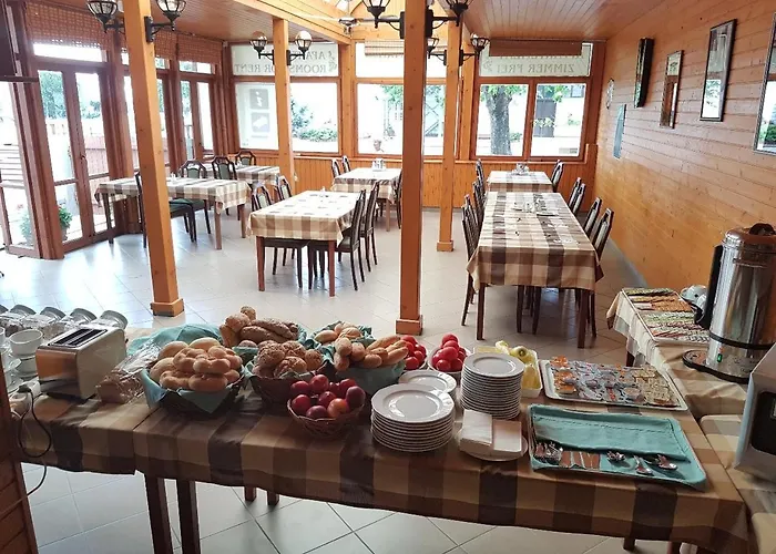 Tancsics Vendeghaz 3*